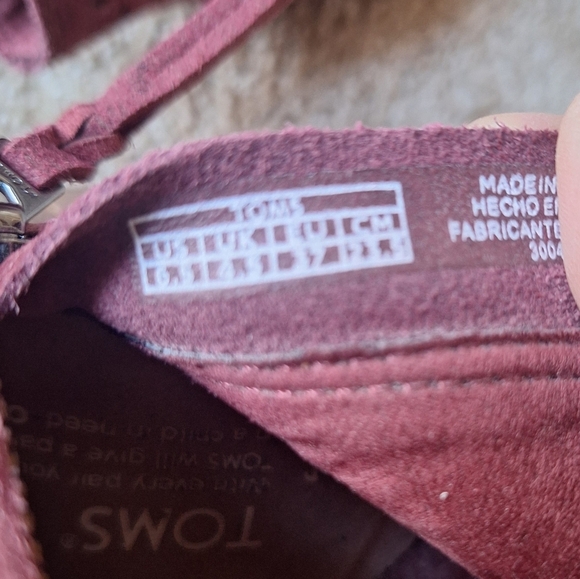 Toms Majorca Burgundy Peep Toe Suede Zip Up Heeled Booties Womens size 6.5 - Picture 5 of 8